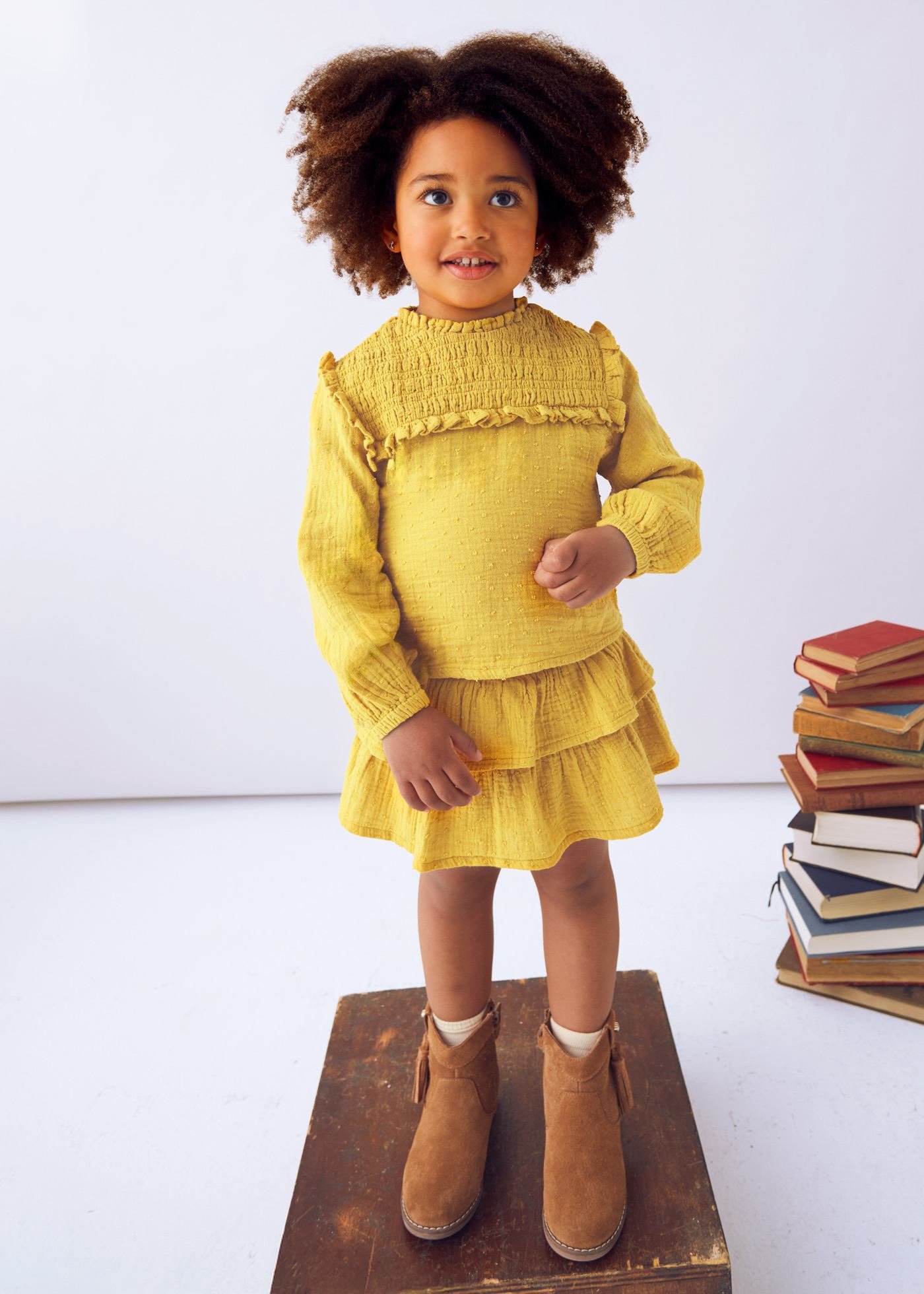 Conjunto falda volantes y blusa niña